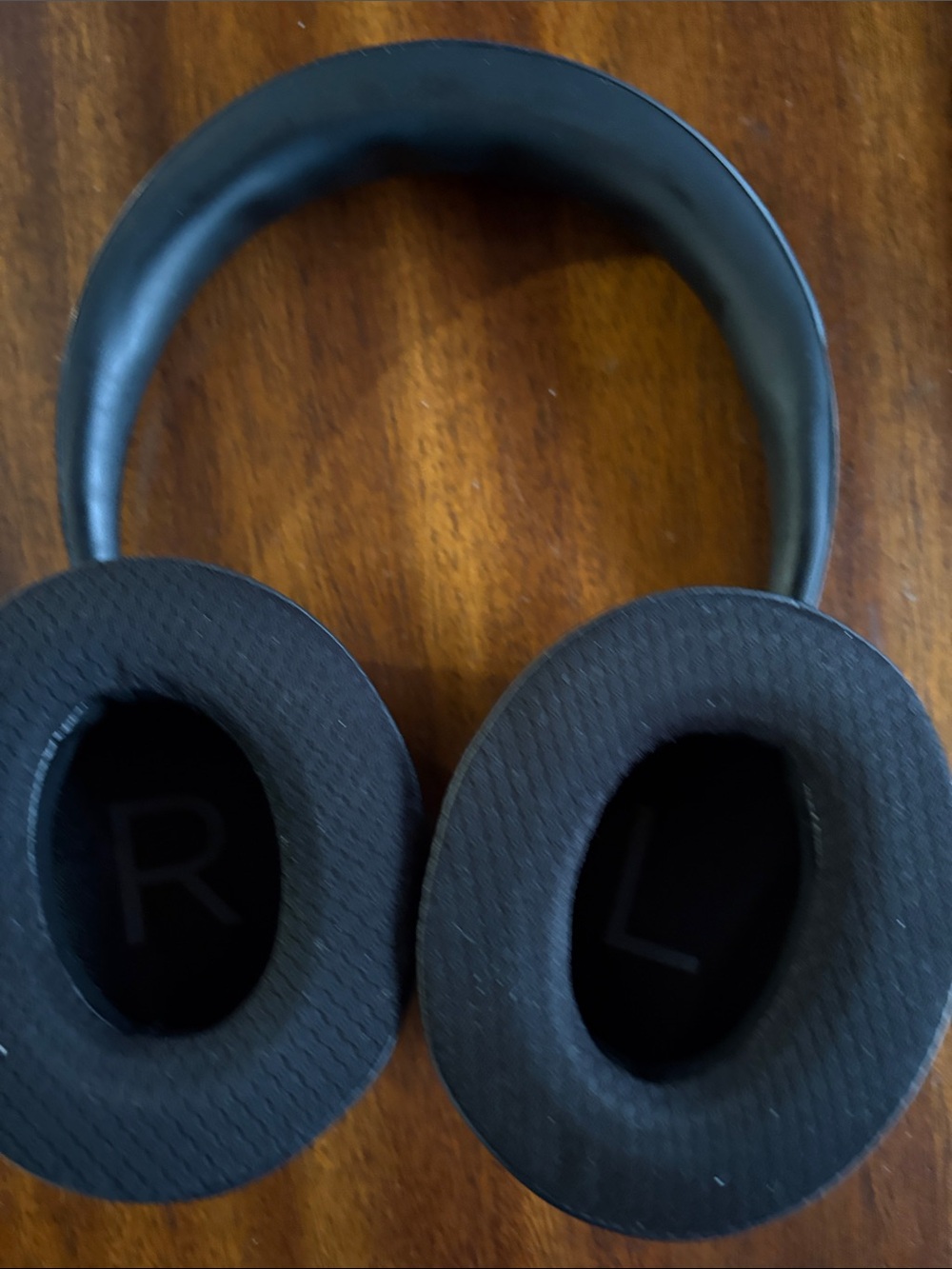 Bose 700 Over‑Ear Noise Canceling Wireless Headphones — Black - Picture 2 of 4